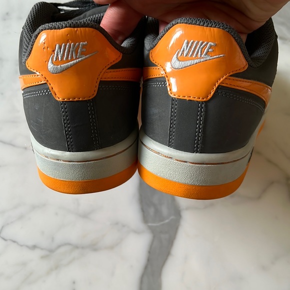 Nike Air Prestige III Grey and Orange - Picture 6 of 7